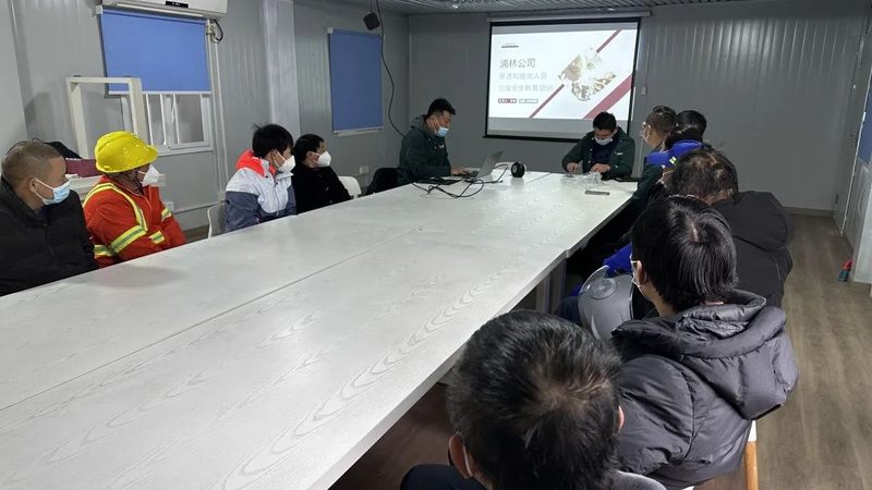 在明确申请条件后，需要准备以下申请材料：